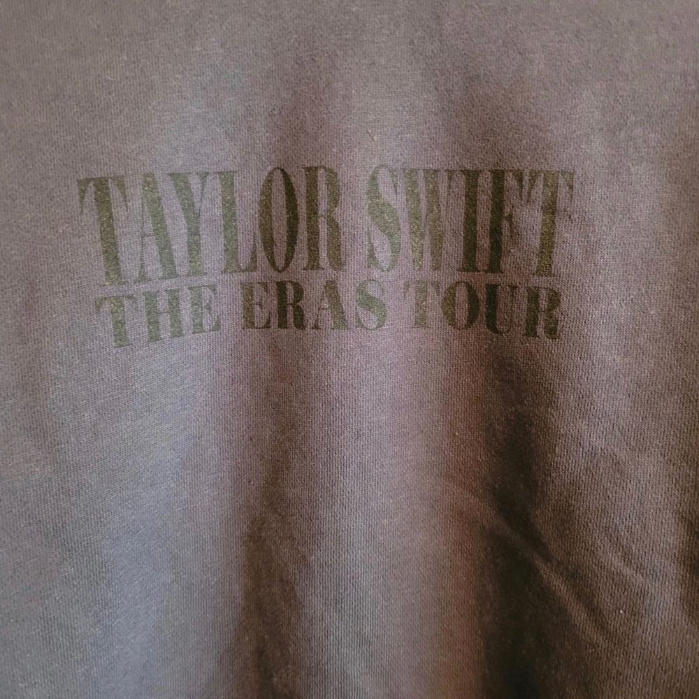 Taylor Swift Eras Tour Blue Crewneck Size XL